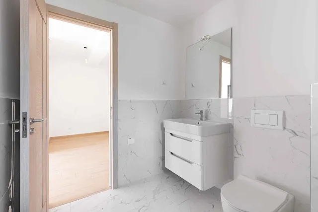 Apartment in Rafailovići mit einer Gesamtfläche von 127 m² plus einer Terrasse von 13 m² — photo 17